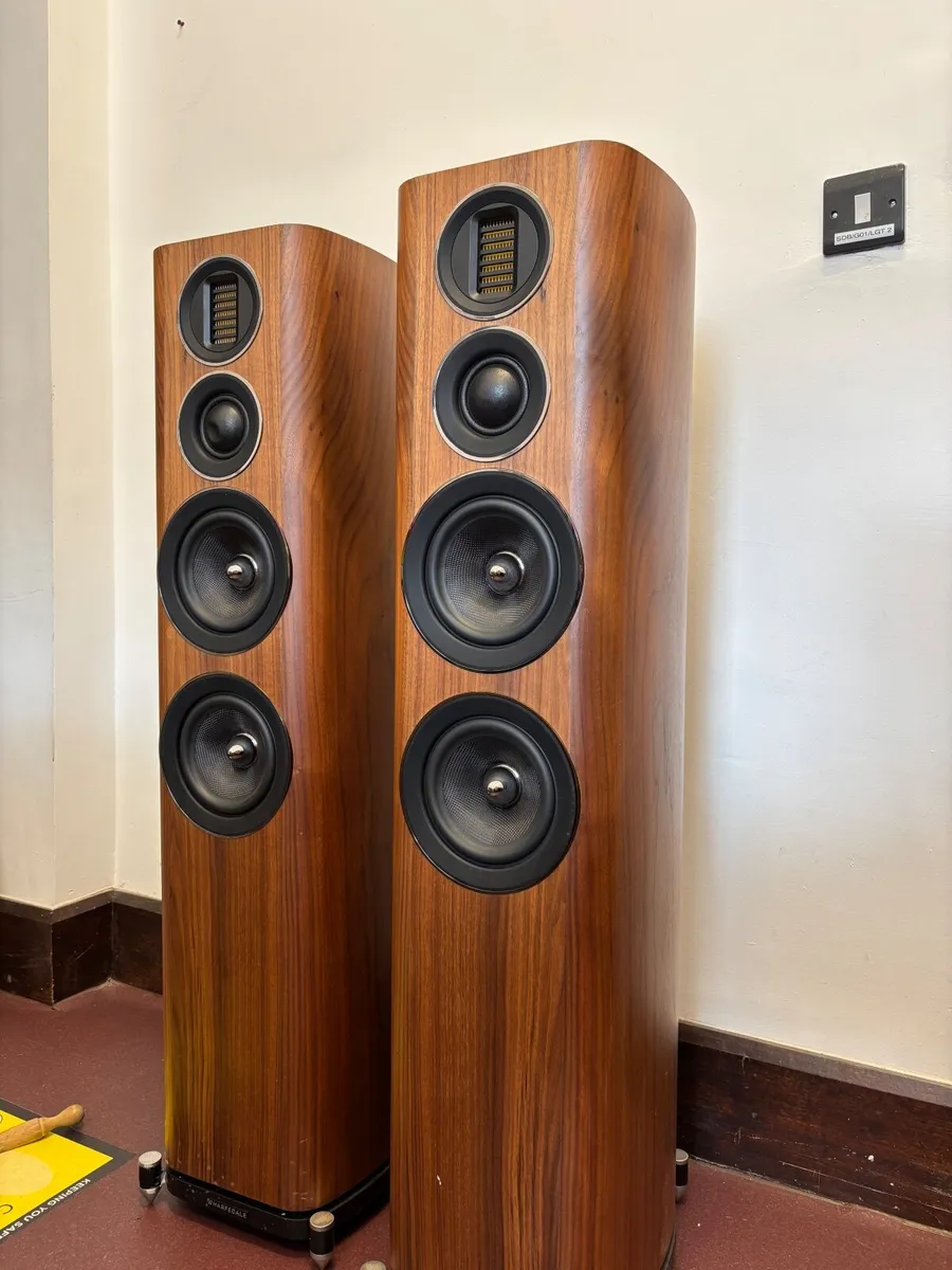 WHARFEDALE Evo 4.4 speaker - Image 1