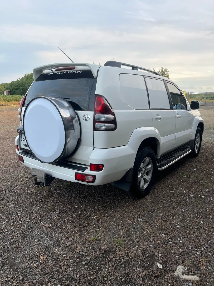 Toyota Landcruiser lwb 3.0d4D - Image 2