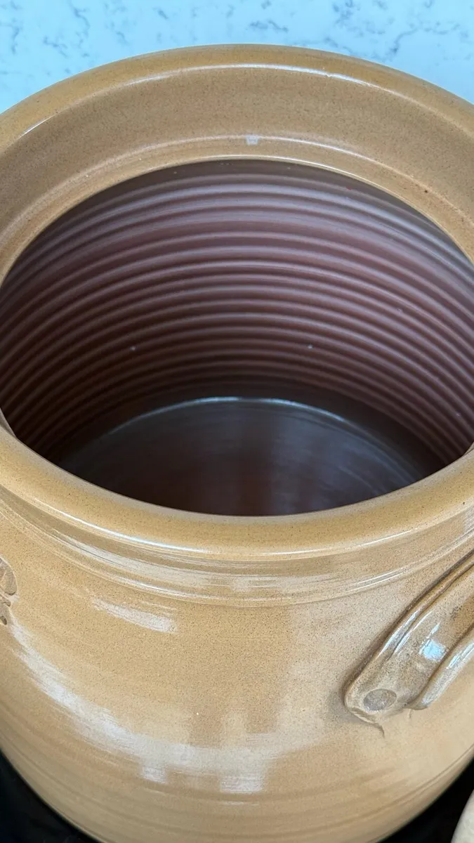 Kiltrea Pottery Large Bread Crock - Image 4