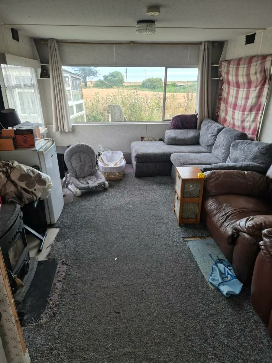 Mobile Home - Image 3