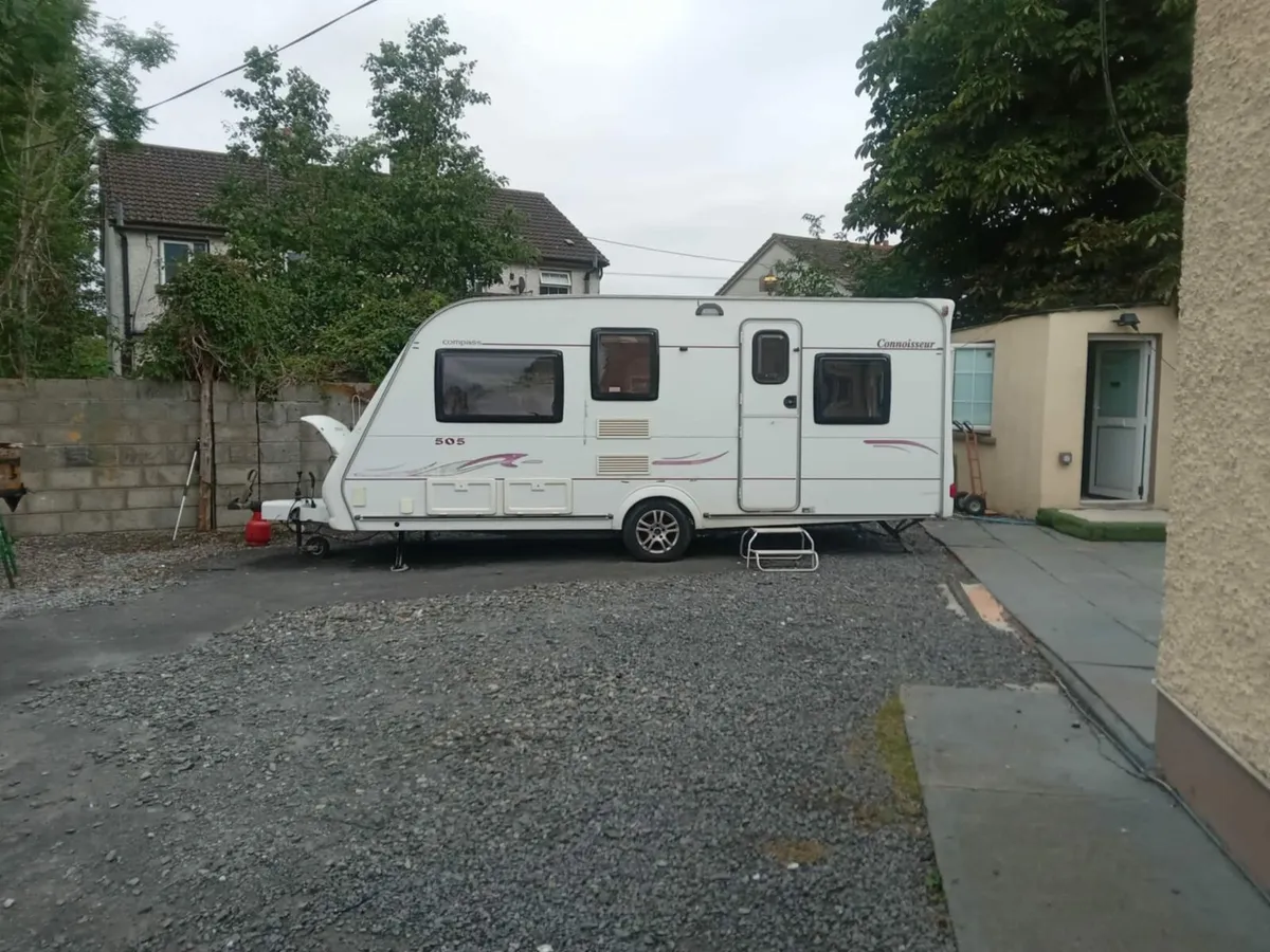 Compass connoisseur caravan - Image 1