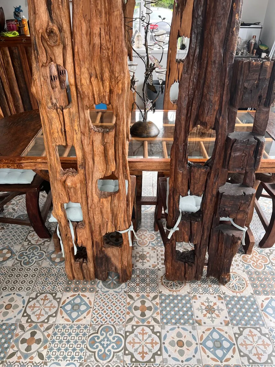 Dining table and chairs - Image 3
