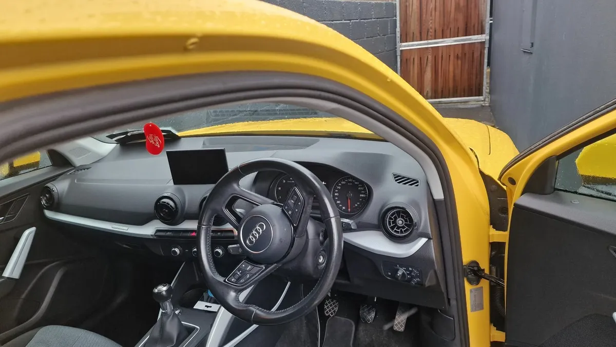 Audi Q2 2017 - Image 4