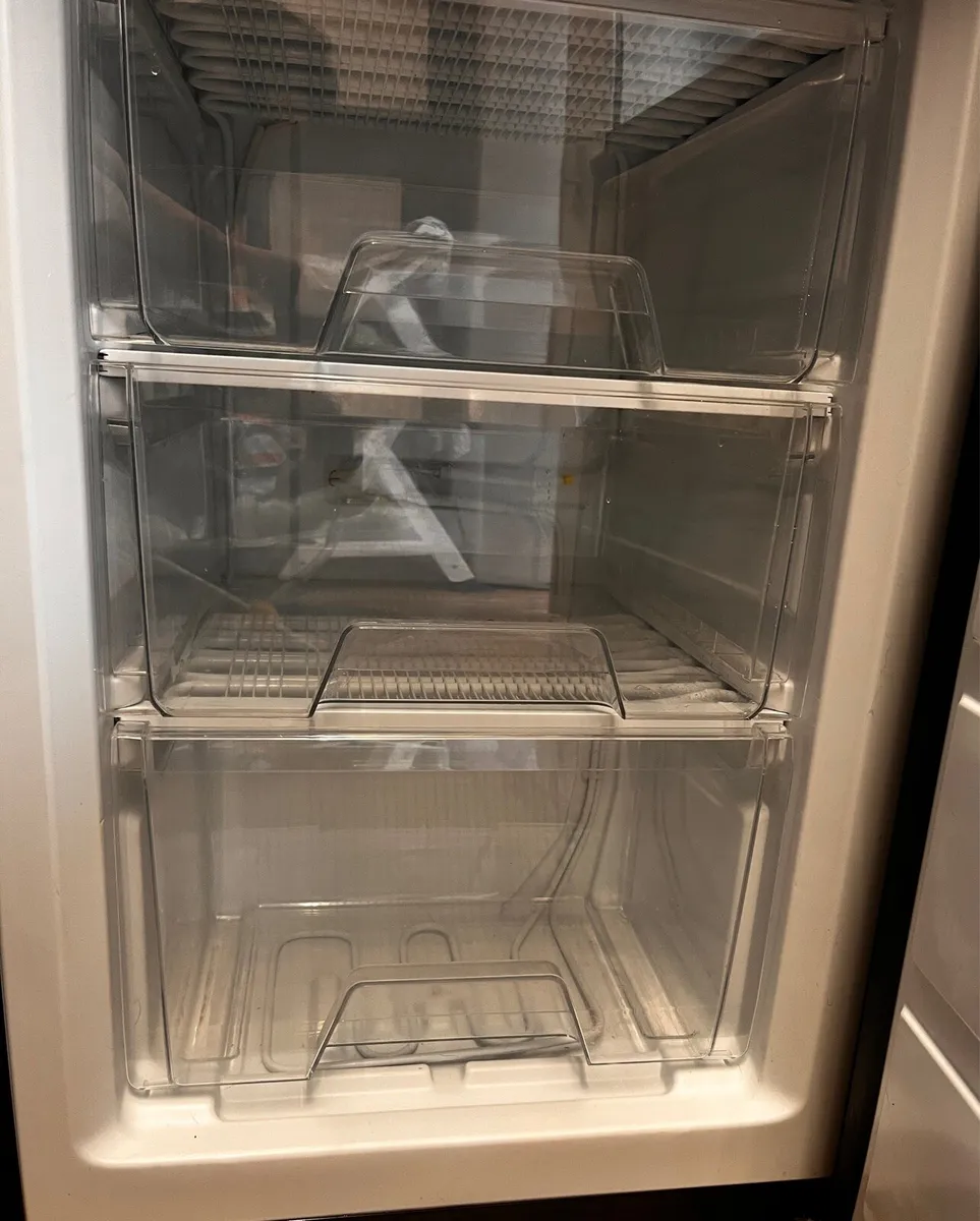 Undercounter freezer - Image 2
