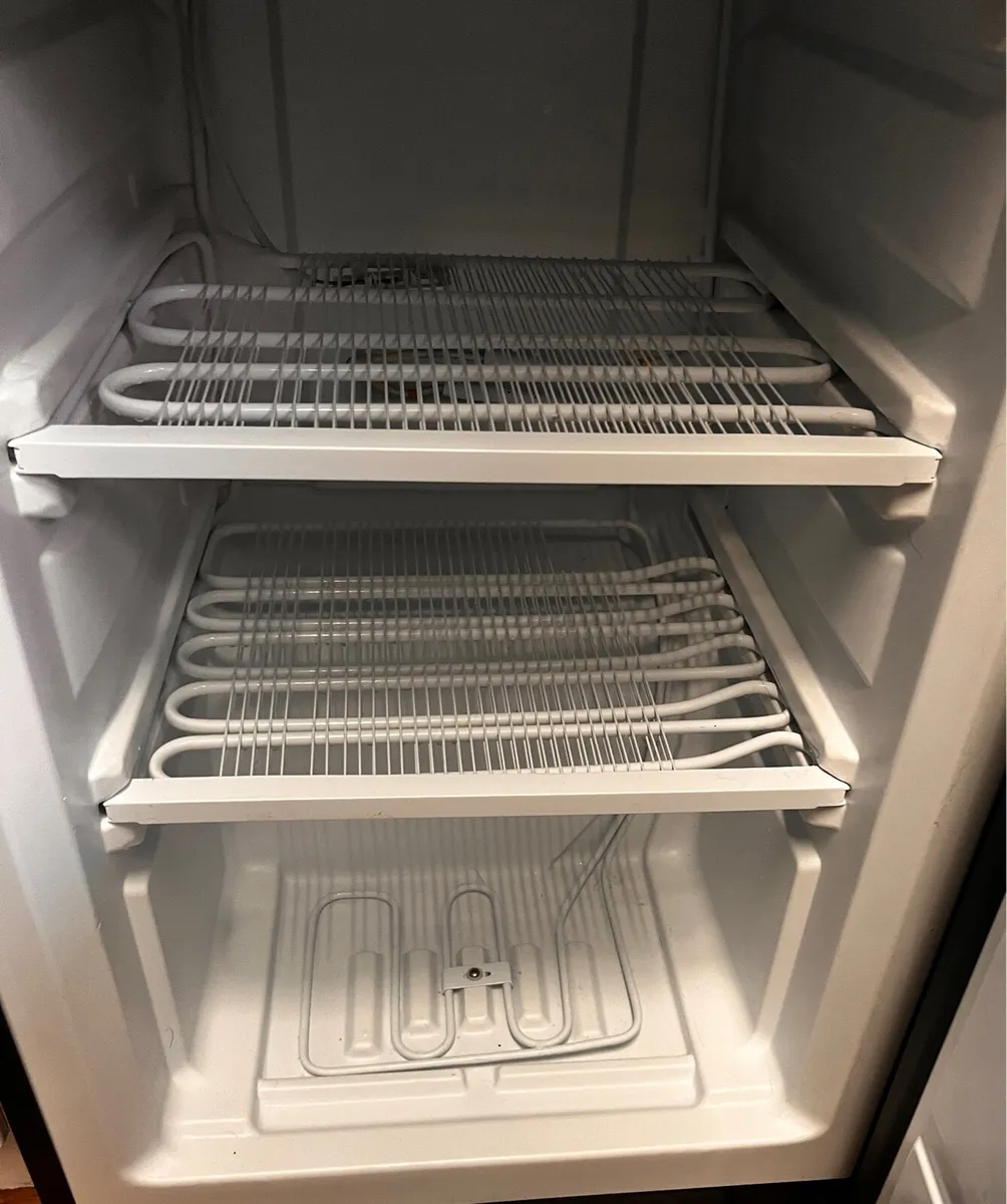 Undercounter freezer - Image 3