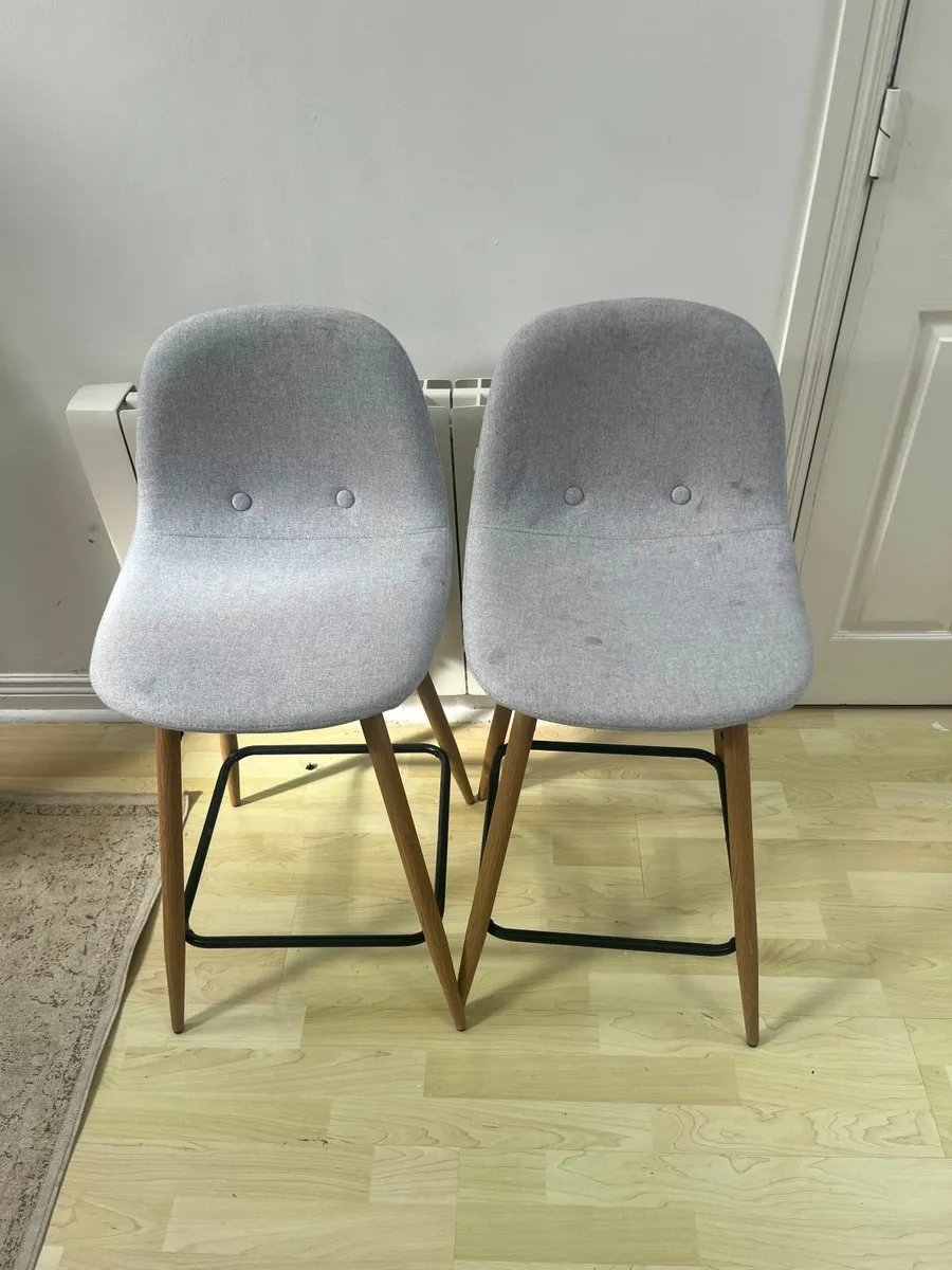 Kave Kitchen Stools