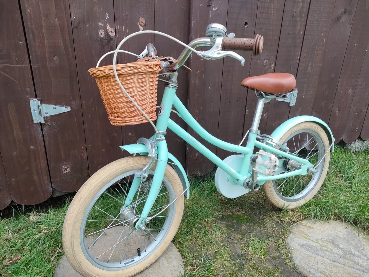 Bobbin Limited Edition Child Bike - Image 1