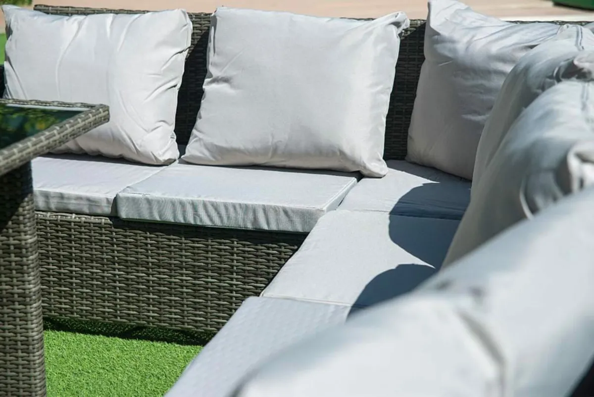 Modern Grey Rattan Corner Sofa Set for Garden - Image 4
