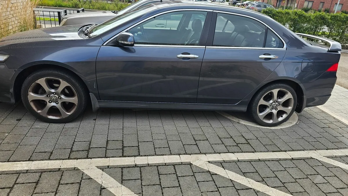 Honda Accord 2007 - Image 2