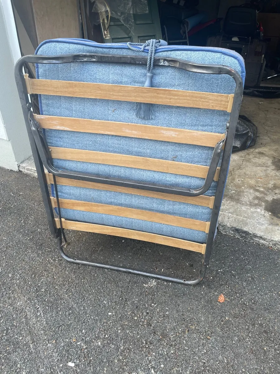 Foldable camping bed - Image 2