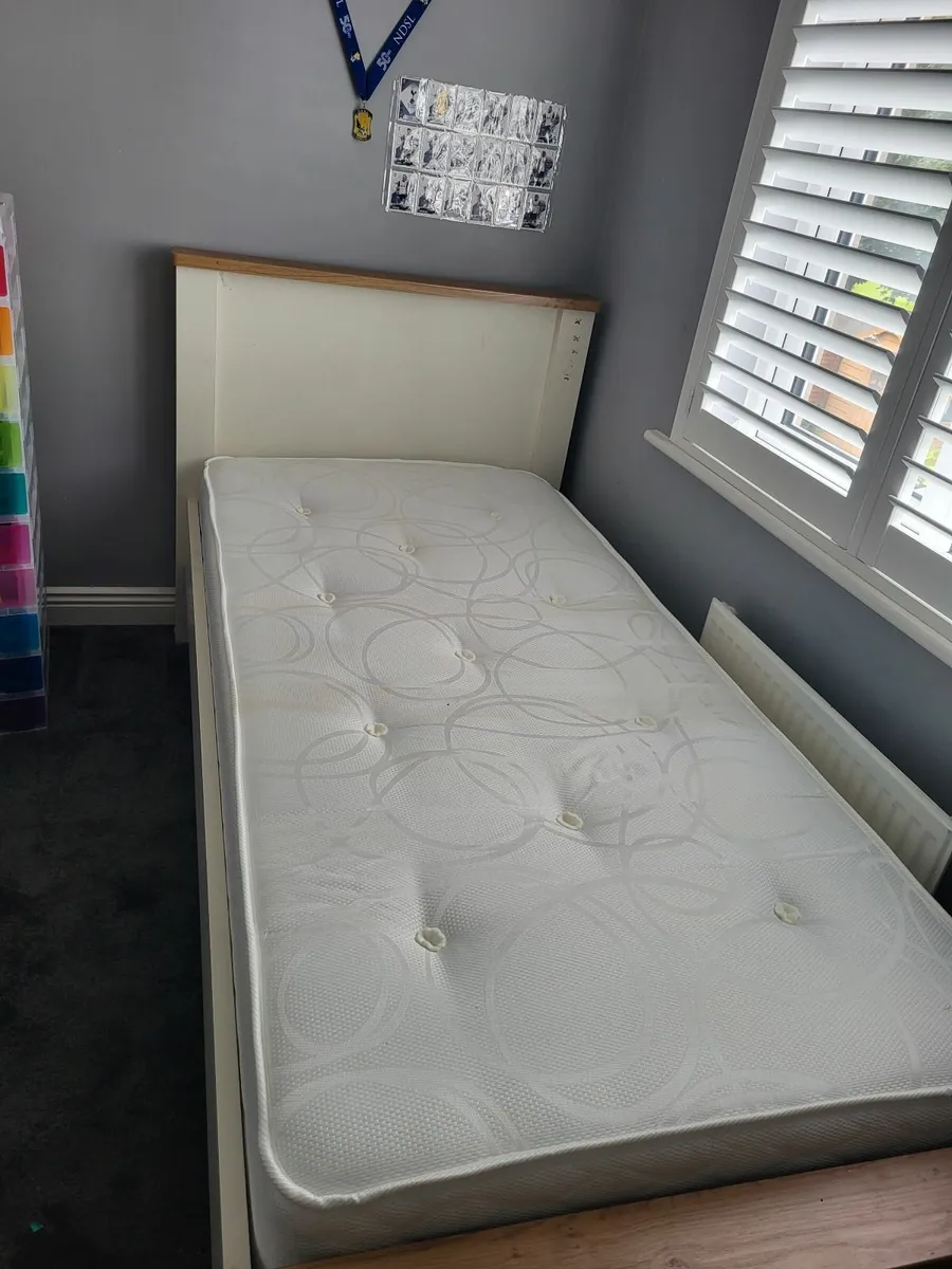 Bed plus mattress - Image 3