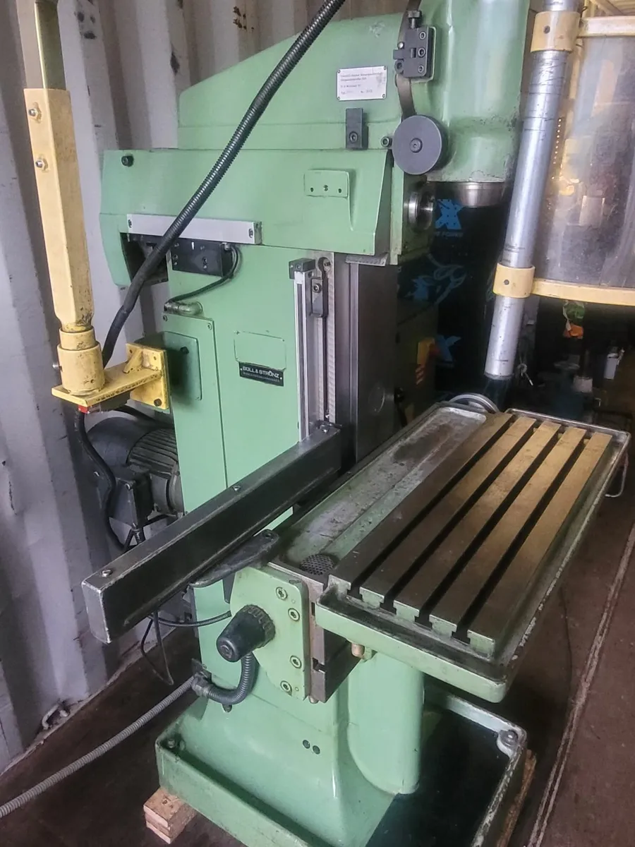 Deckel FP1  Aktive  milling machine - Image 3