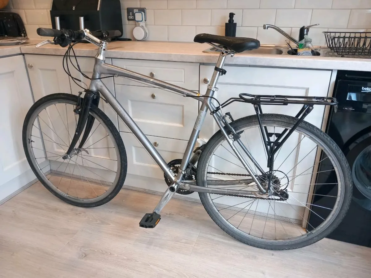 Giant bike - Image 2