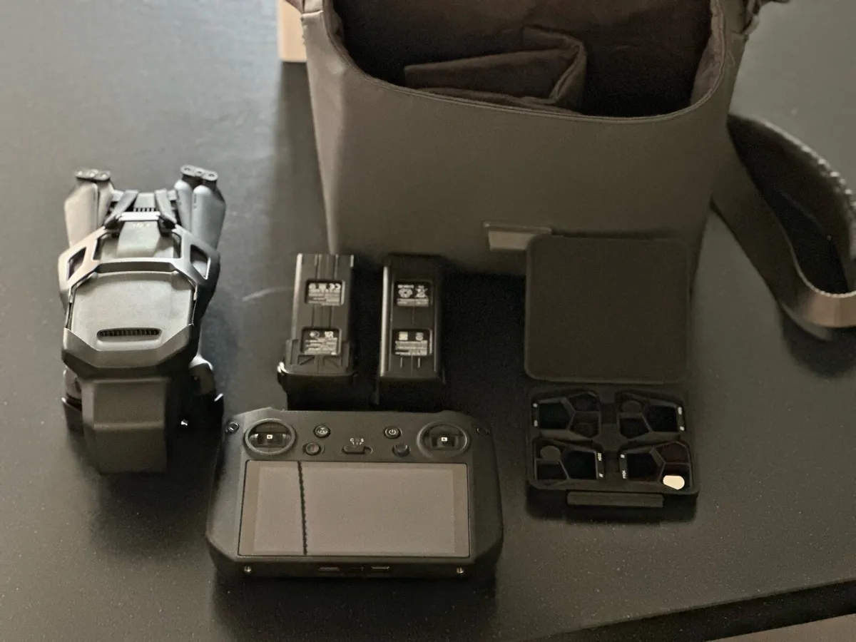 DJI Mavic 3 Pro Fly More Combo and RC3 Pro Control - Image 4