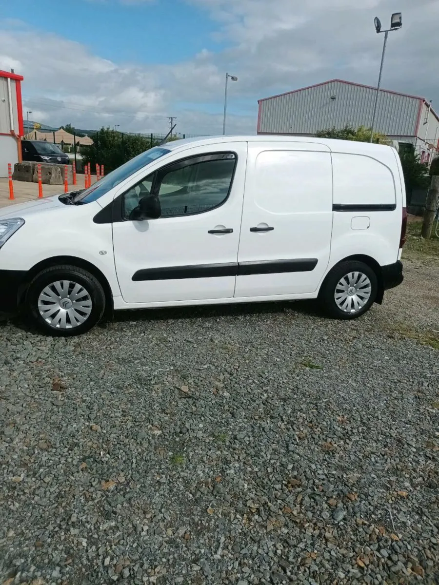 Citroen berlingo 2018 - Image 2