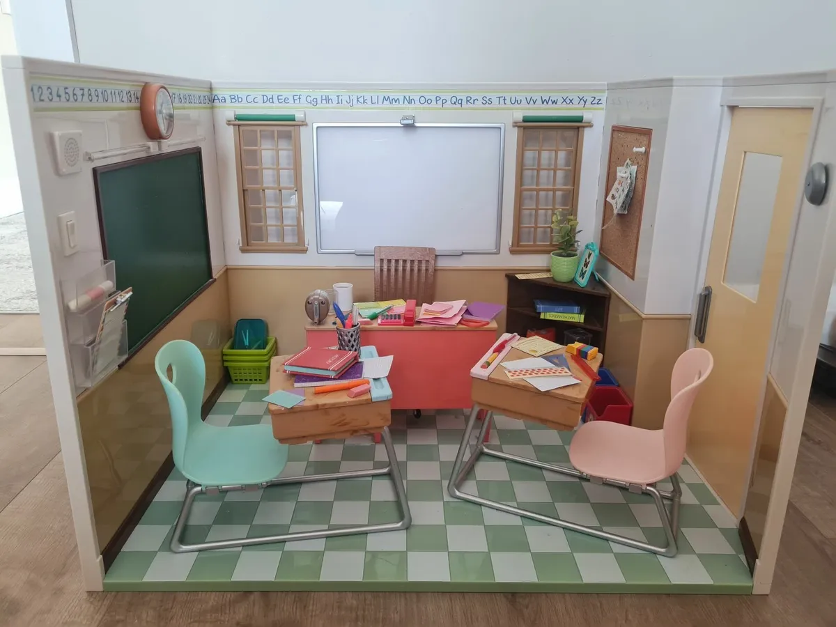 Toys - Image 1