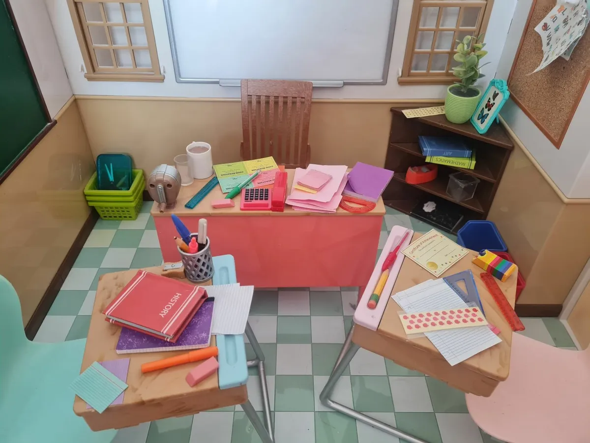 Toys - Image 2