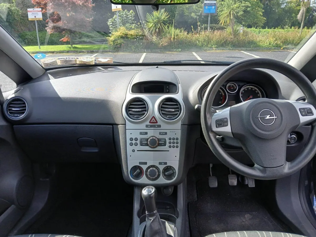 Opel Corsa 2011 - Image 3