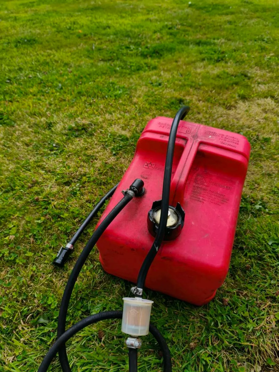 5hp Honda outboard - Image 2
