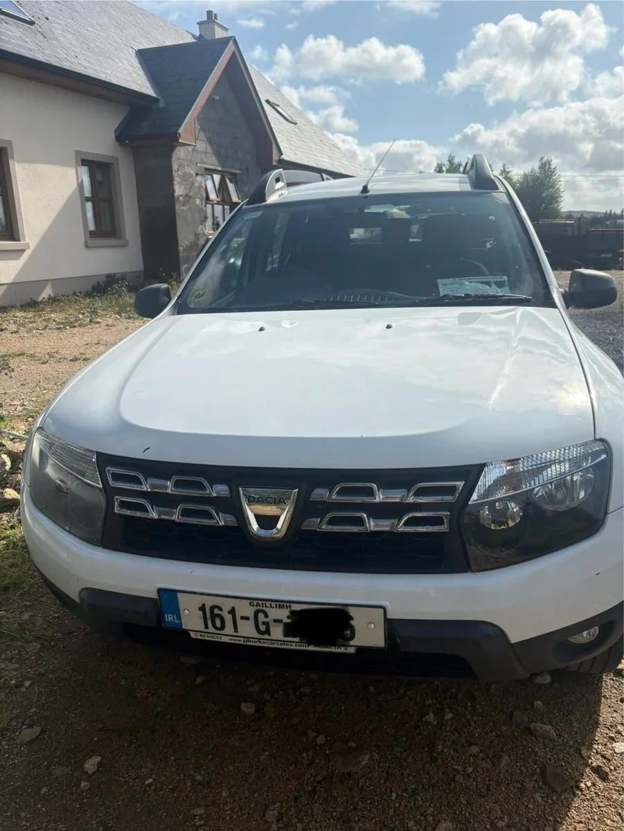 161 Dacia Duster 1.5 Diesel white - Image 1