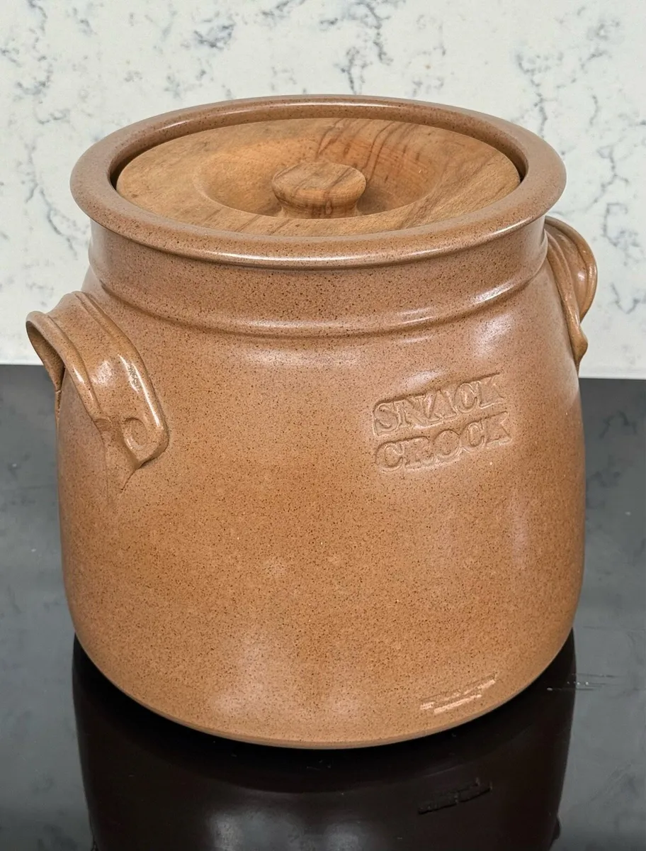 Kiltrea Pottery Snack Crock - Image 1
