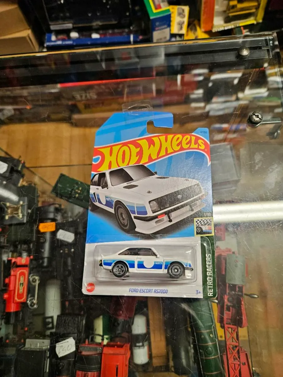 Corgi Hotwheels Ford Escort - Image 1