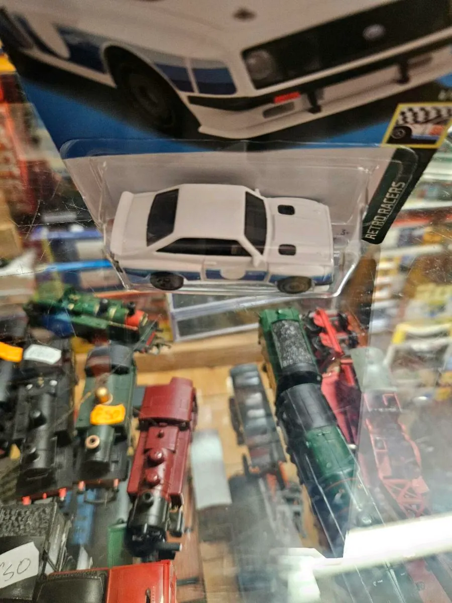 Corgi Hotwheels Ford Escort - Image 3