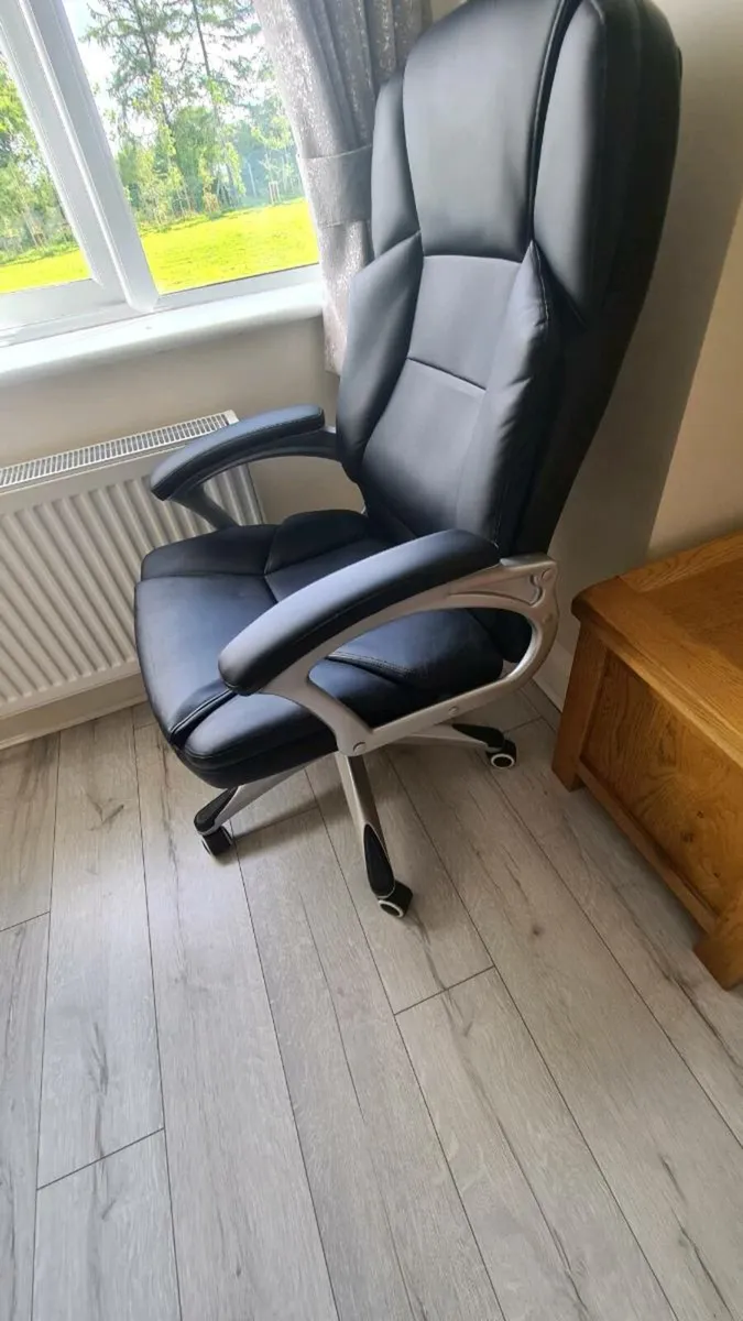 Office chair - Image 2