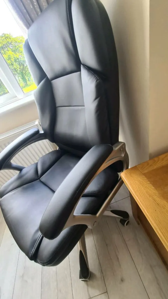 Office chair - Image 3