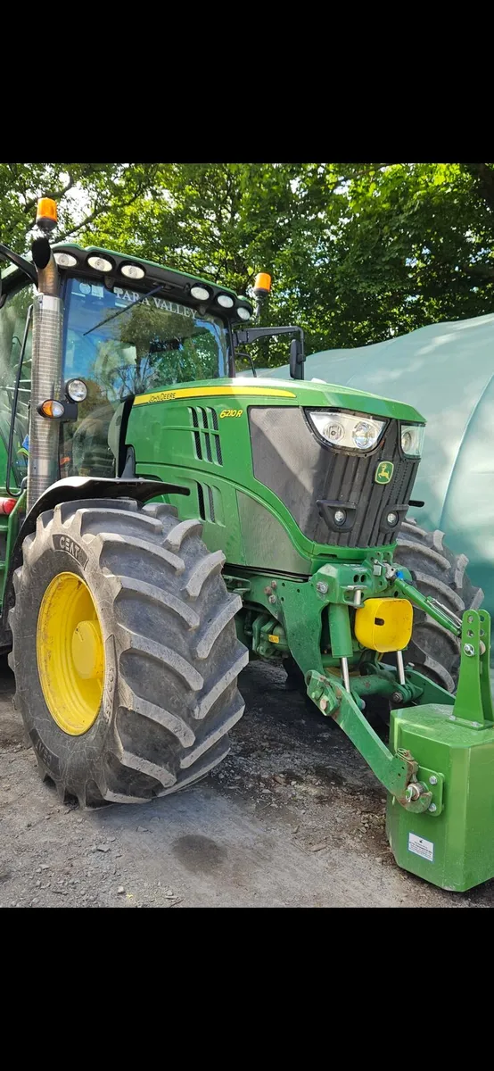 Tractor tyres pair of 600 65 28 ceat - Image 1