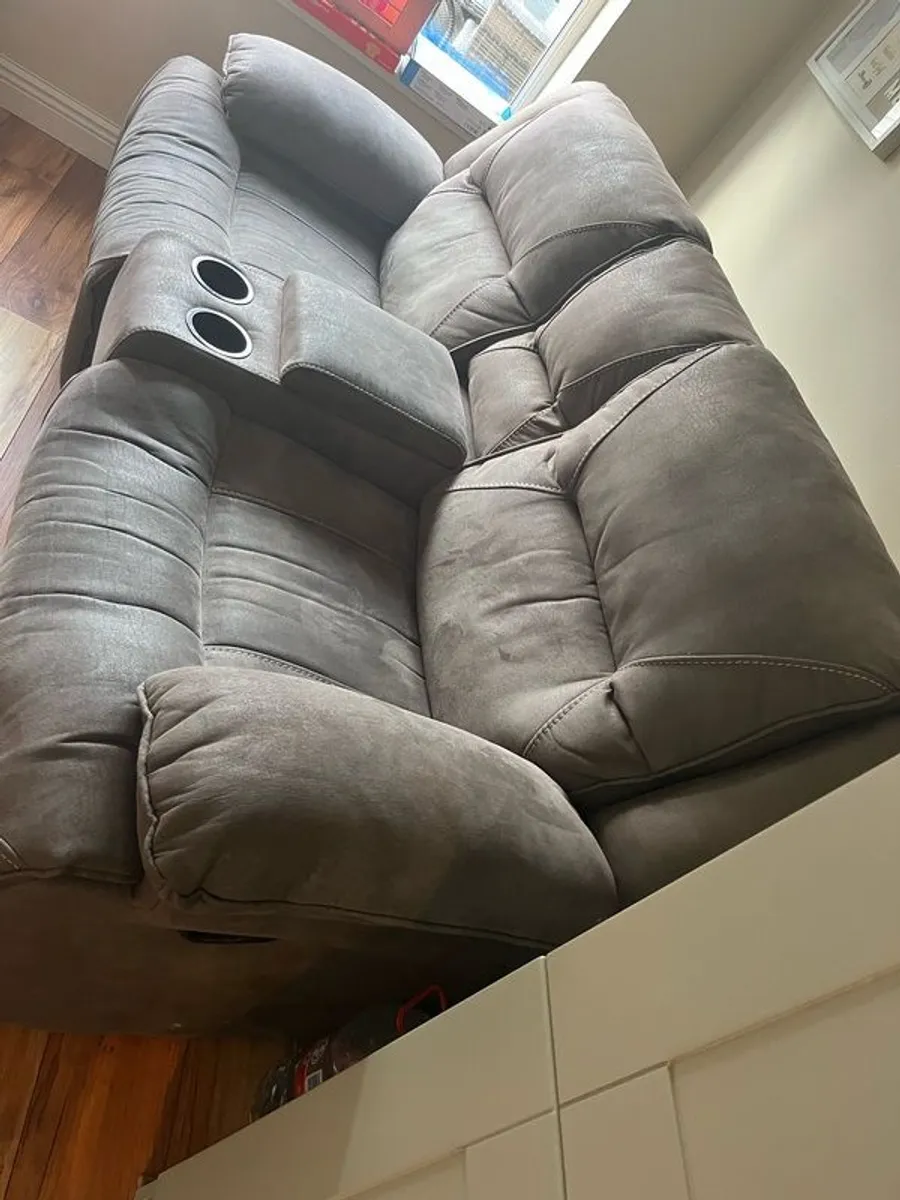Couch - Image 2