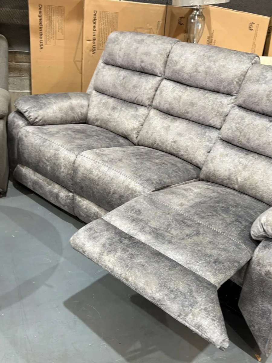 Recliner sofas - Image 2
