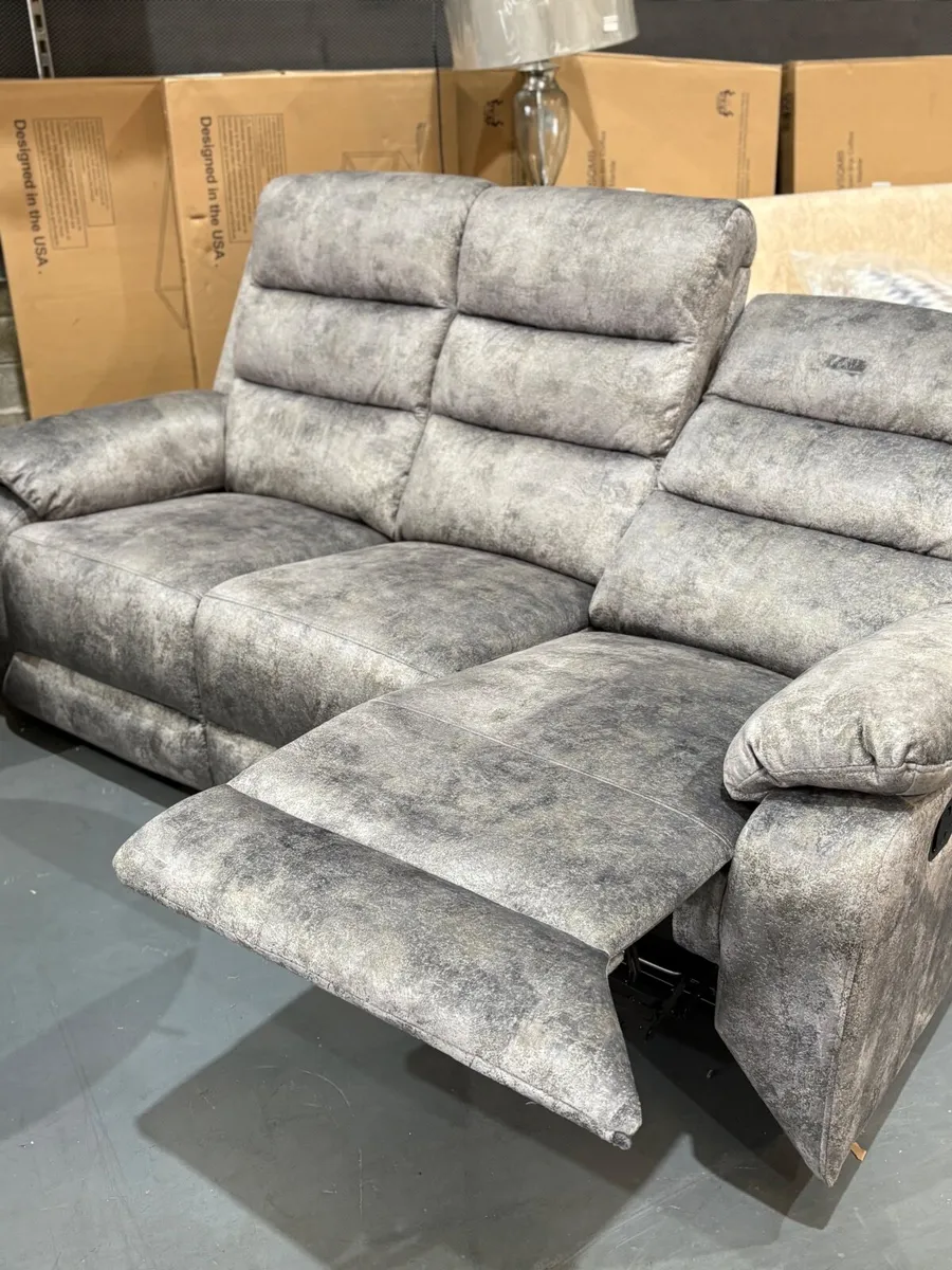 Recliner sofas - Image 3