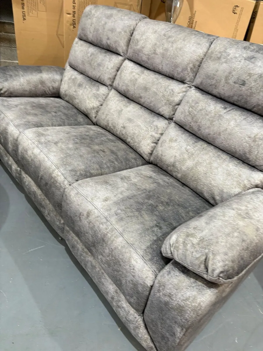 Recliner sofas - Image 4