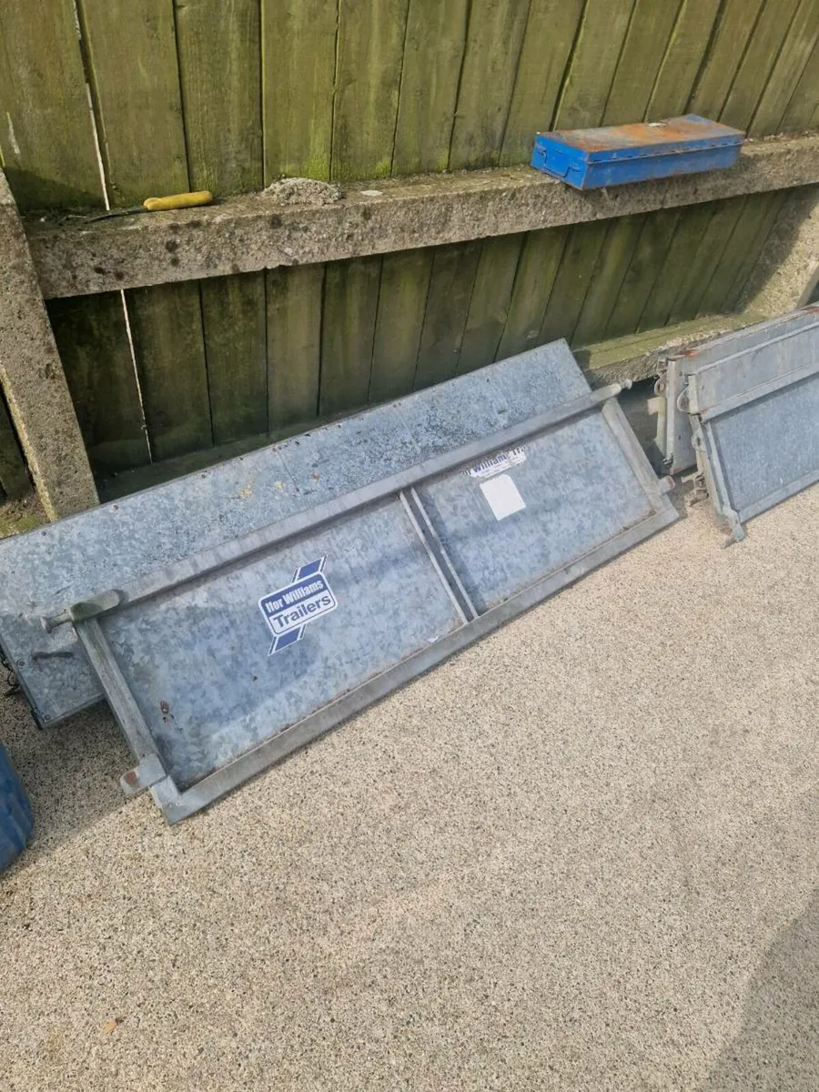 Sides - Image 1