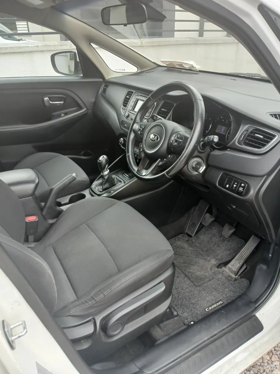 Kia Carens 2014 - Image 3