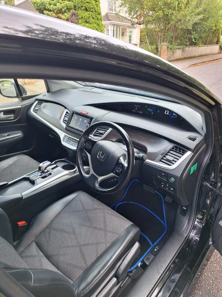 2017 HONDA JADE  1.5 HYBRIDS/PETROL - Image 4