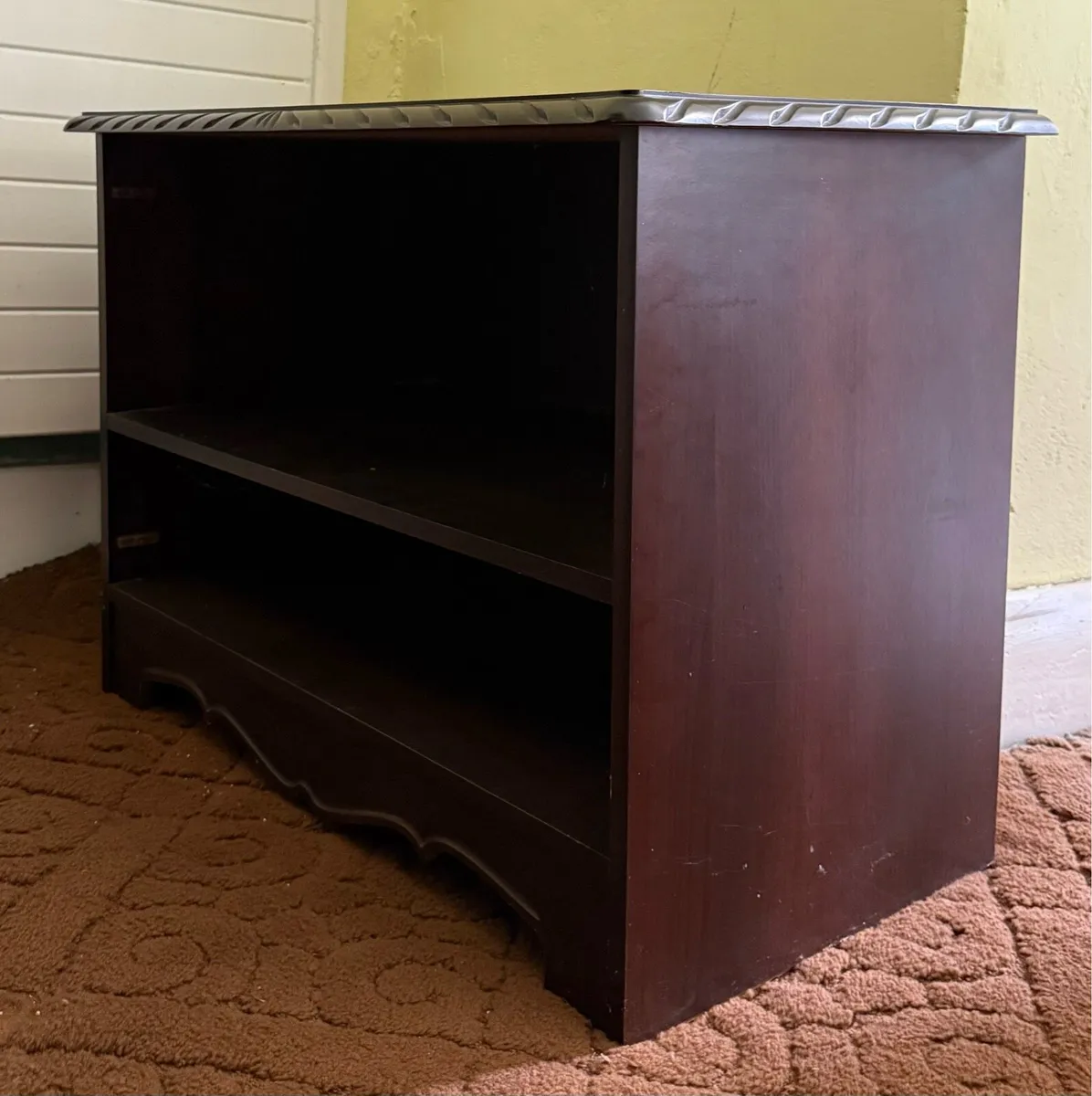 Mahogany TV cabinet - Image 1