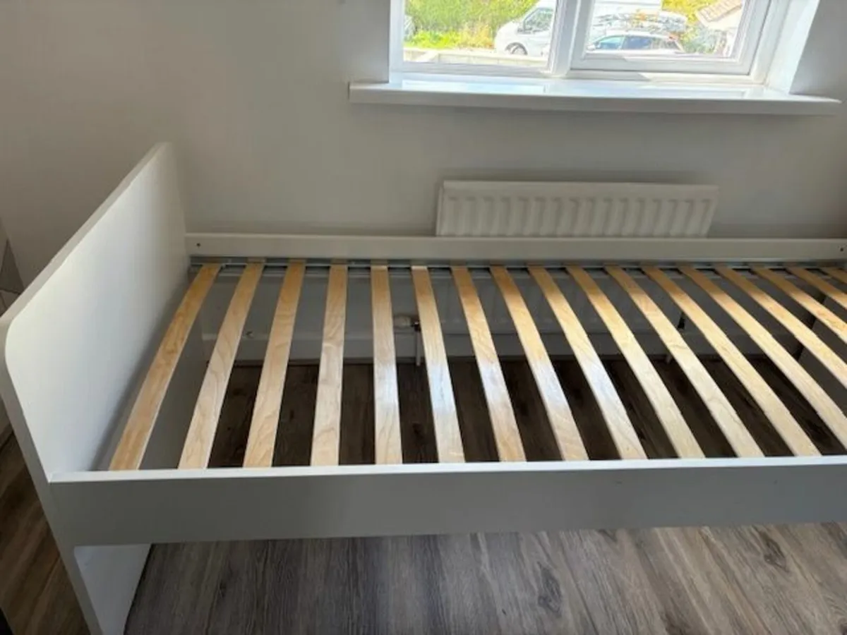 Single Bed - Image 1