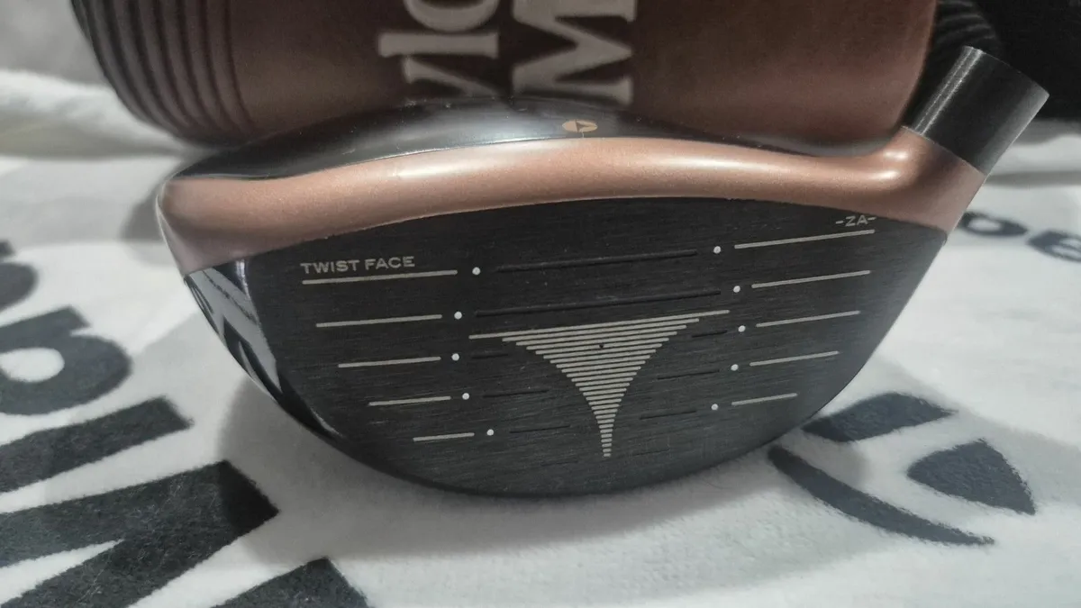 Taylormade burner mini copper driver 11.5° Head On - Image 4