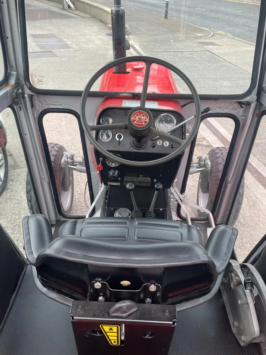 Massey Ferguson 550 - Image 3