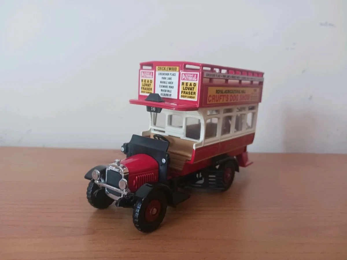 Model bus - Image 4