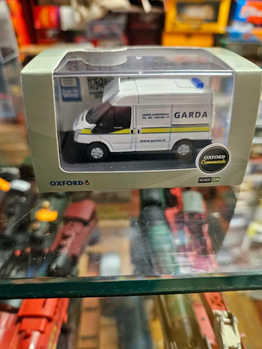 Corgi Oxford Garda Van - Image 1