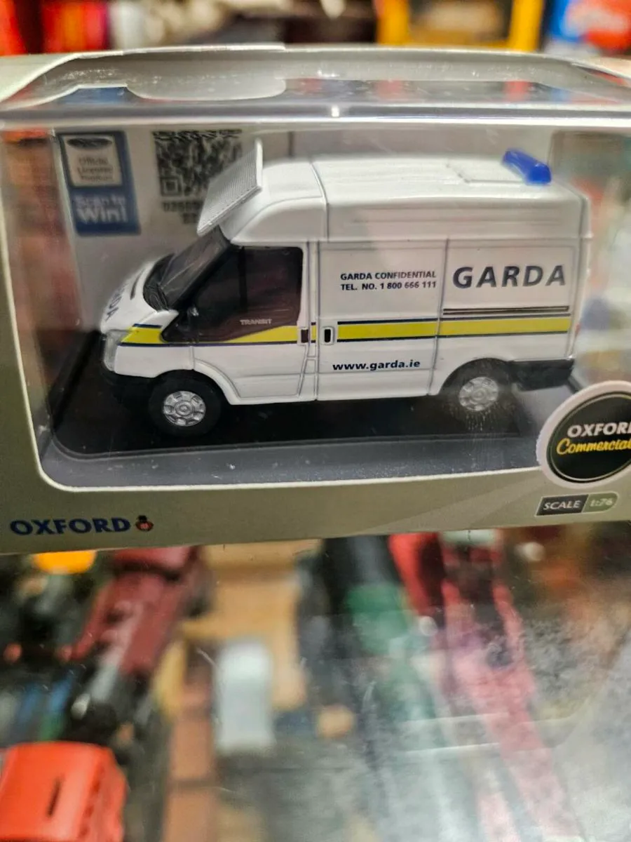 Corgi Oxford Garda Van - Image 2