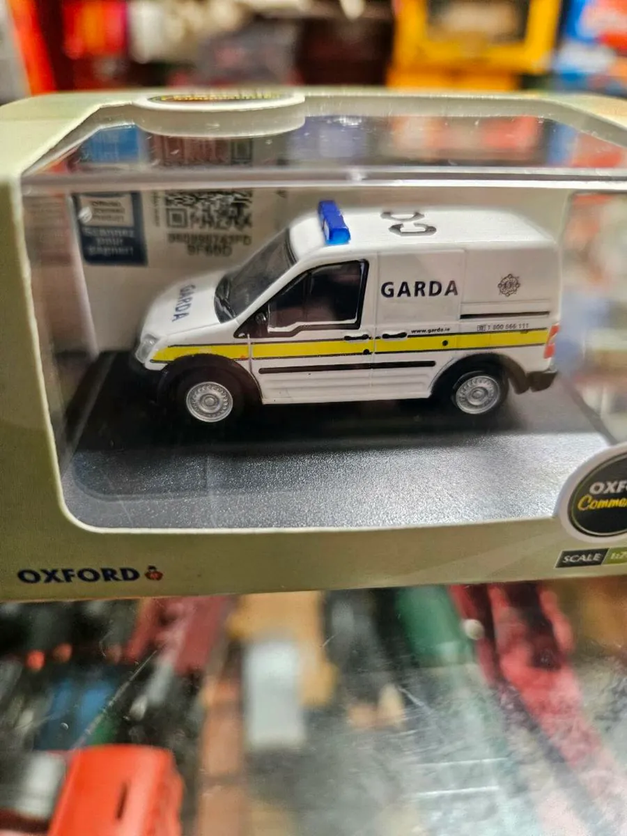 Corgi Oxford Garda Van - Image 2
