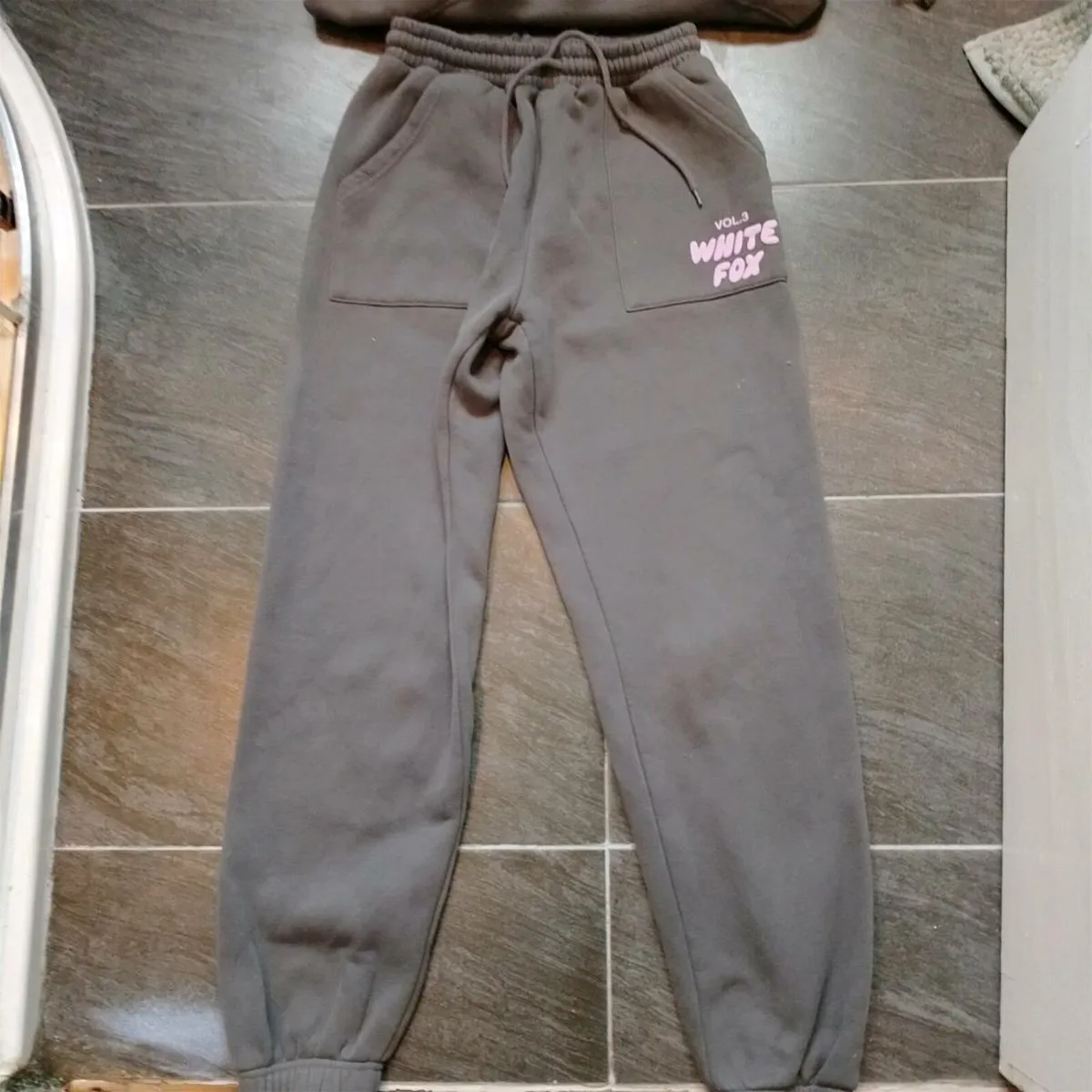 White fox tracksuit - Image 1