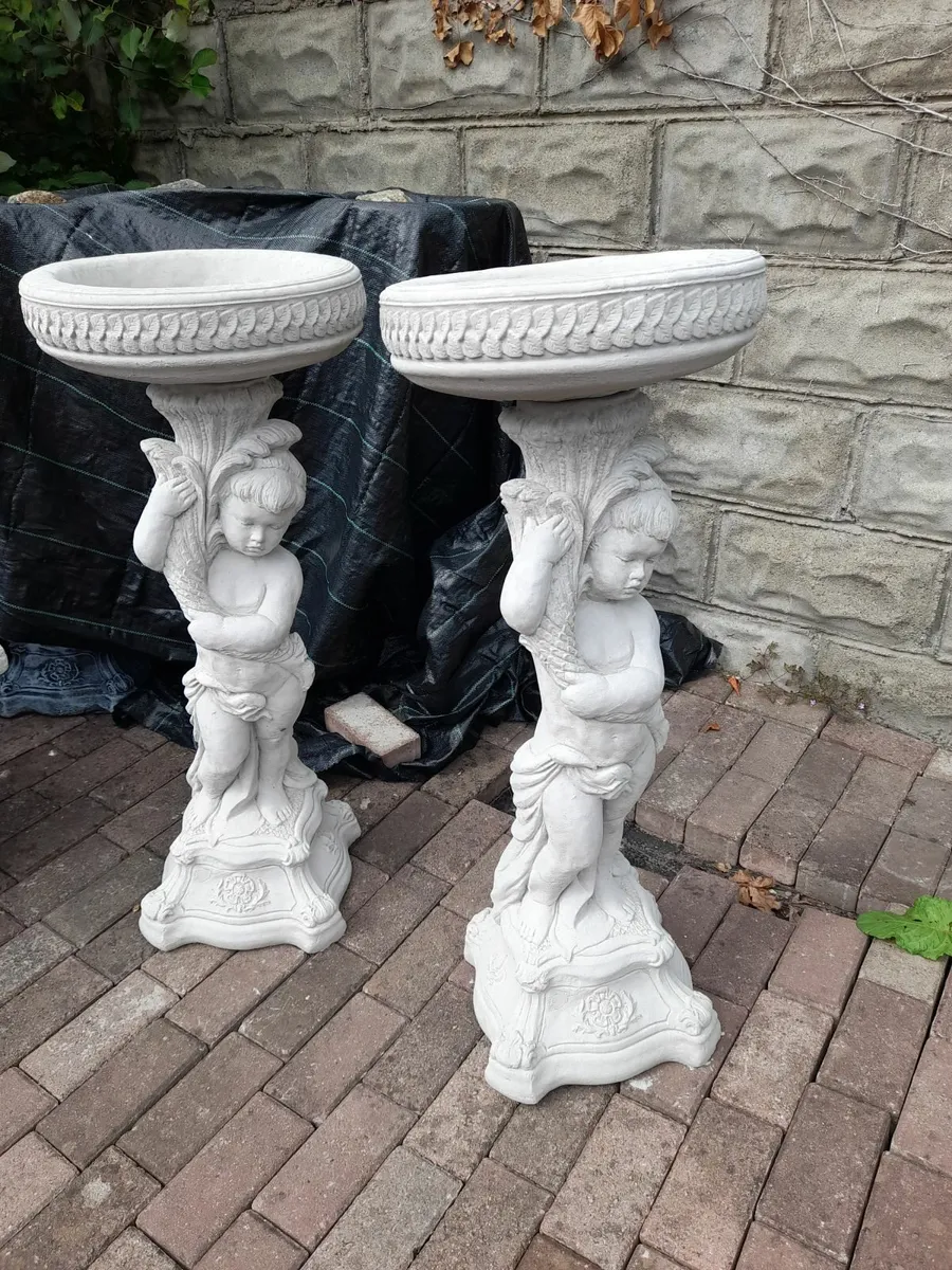 Bench and Matching Bird Bath - Only 85 Each! - Image 3
