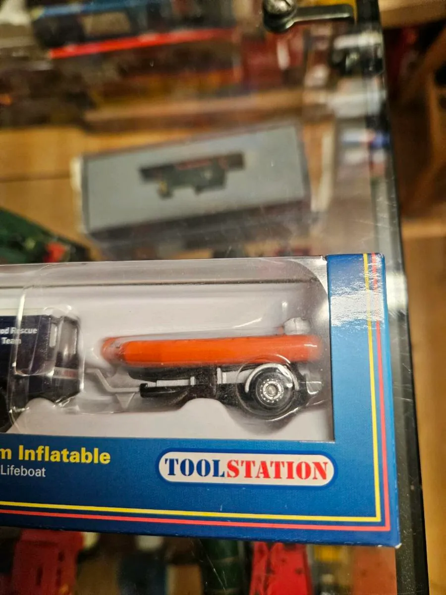 Corgi Lifeboat Set - Image 2
