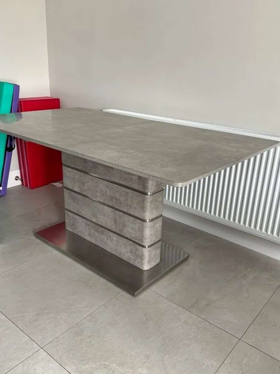 kitchen table - Image 2