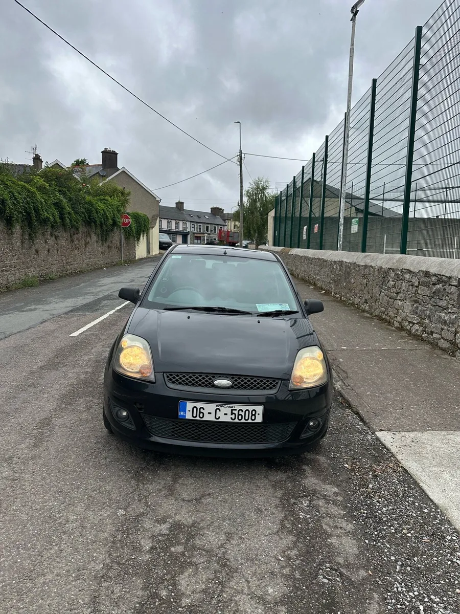 Ford Fiesta - Image 4